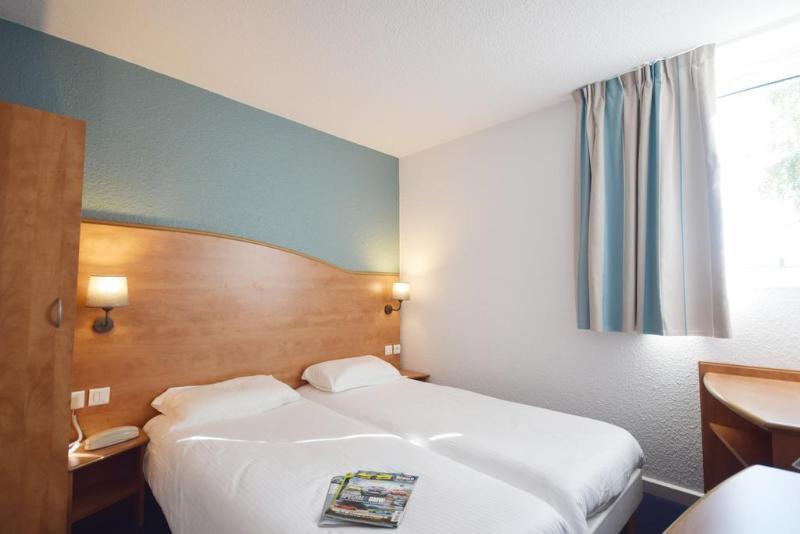 Brit Hotel Caen Herouville Exterior foto
