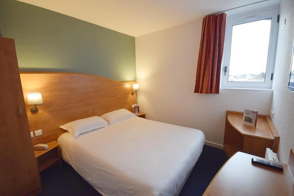 Brit Hotel Caen Herouville Exterior foto